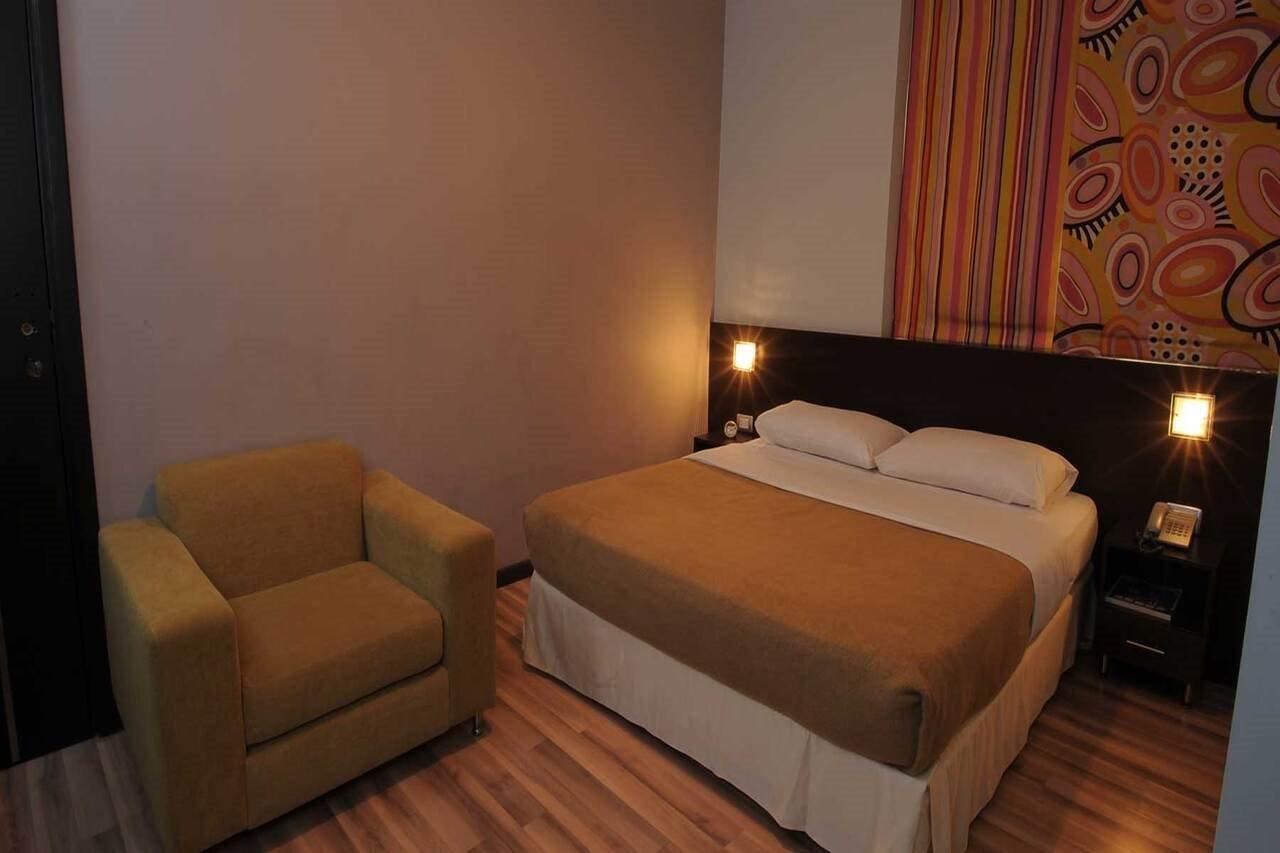 Suite Hotel Chrome - Бейрут Екстериор снимка