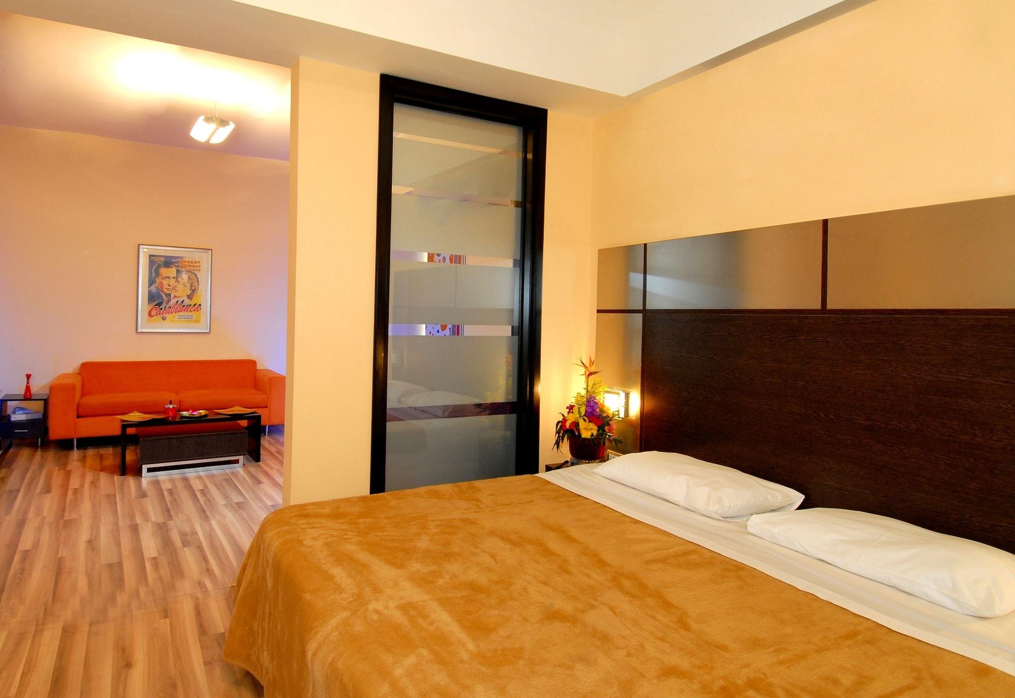 Suite Hotel Chrome - Бейрут Екстериор снимка